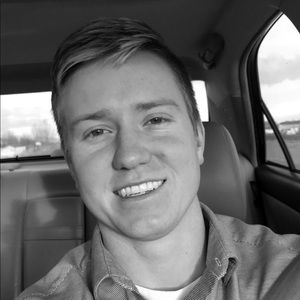 Meet your Posher, Adam